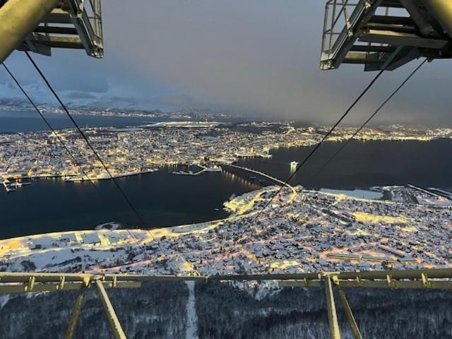 Cozy Little House In Tromso City المظهر الخارجي الصورة